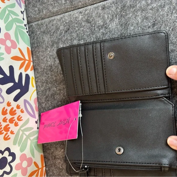 Betsey Johnson Wallet NWT - Picture 5 of 6